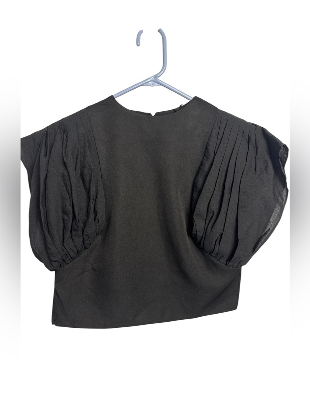 Ellli white Avant garde asymmetric angular  black blouse like new medium